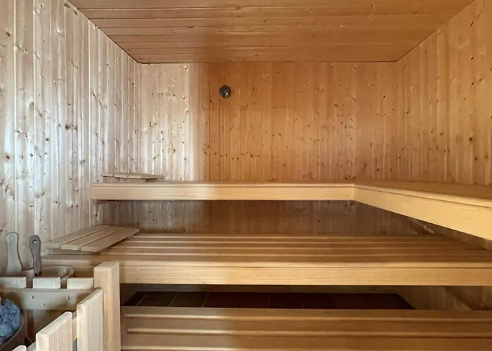Luxury Alpine Retreat With Wellness Area Apartmán